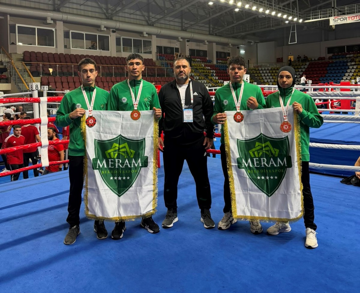 Meram Belediyespor'dan Türkiye Kick Boks Şampiyonası'nda dört madalya