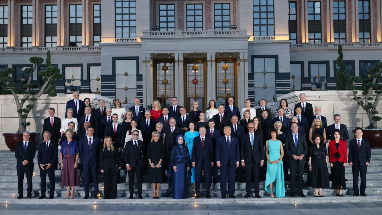 Erdoğan’dan NATO liderlerine “The Politics of Courage” kitabı