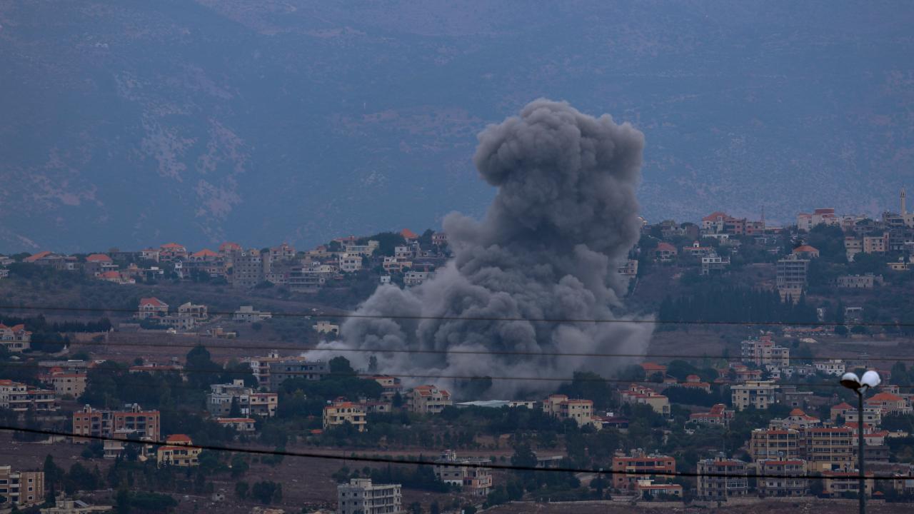 İsrail'den Ateşkes İhlalleri: Lübnan'ın Güneyinde Evler ve Ormanlık Alanlar Hedefte