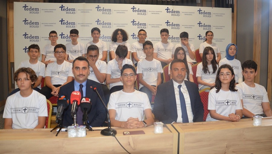 TEDEM Koleji öğrencisi LGS'de 500 tam puanla Türkiye birincileri arasına girdi