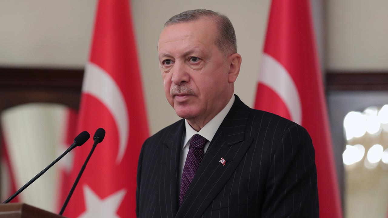 Cumhurbaşkanı Erdoğan'dan Katar'ın eski Emiri için taziye mesajı