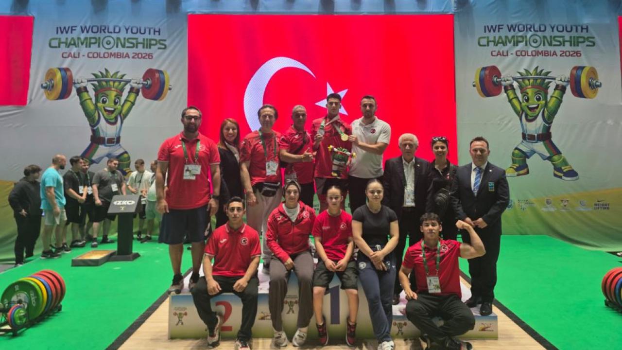 Milli halter takımı Yıldızlar Dünya Şampiyonası'nı 17 madalyayla tamamladı