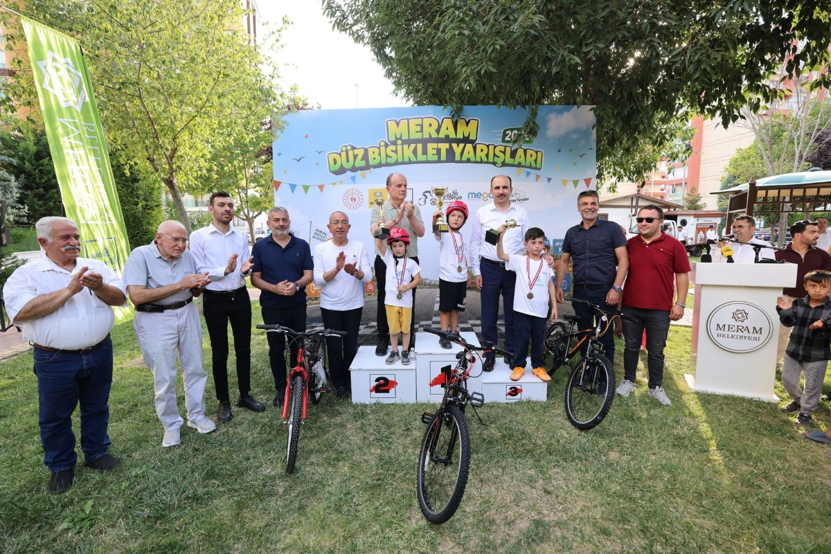 Meram'da Geleneksel Düz Bisiklet Yarışları Çaybaşı Mahallesi'nde başladı