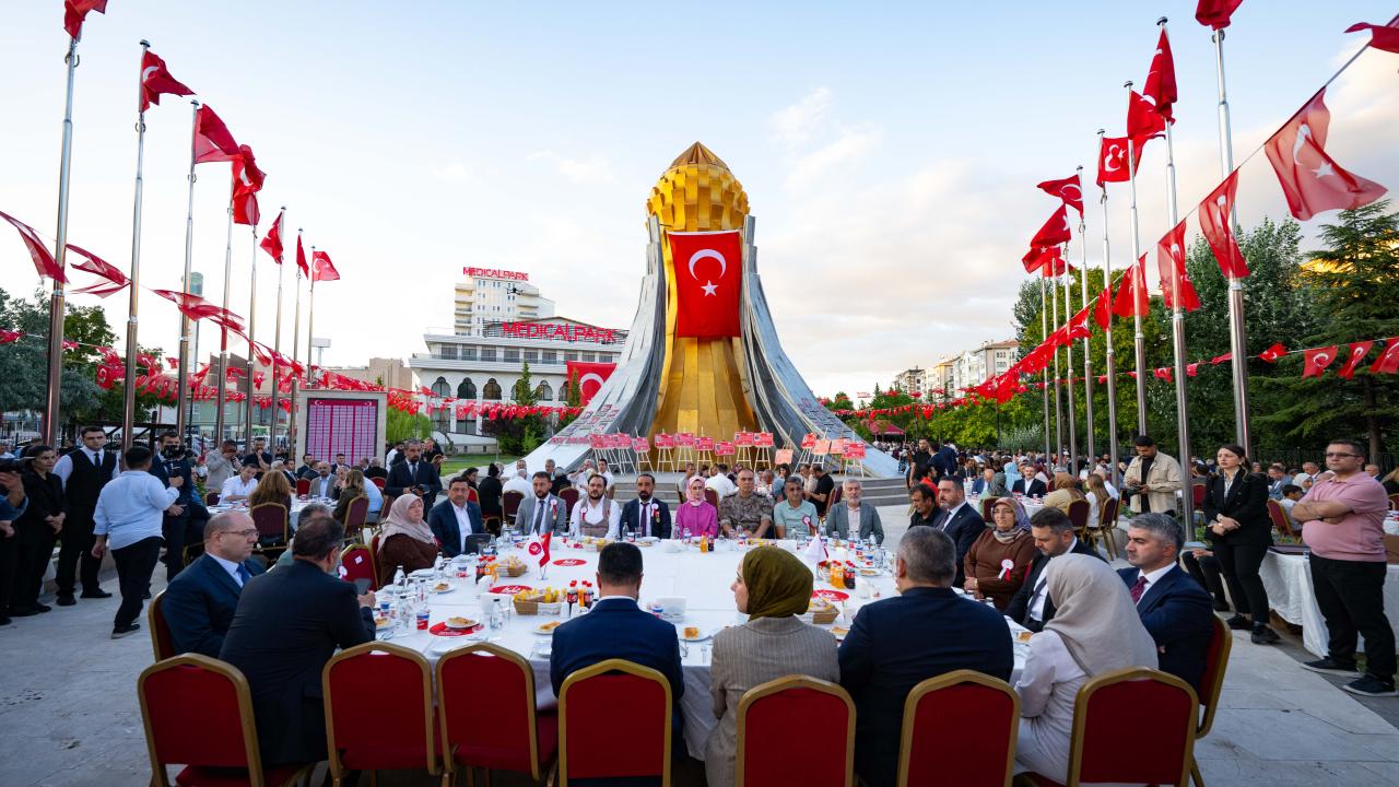 Ankara'da 15 Temmuz Demokrasi ve Milli Birlik Günü kapsamında anma programı gerçekleştirildi
