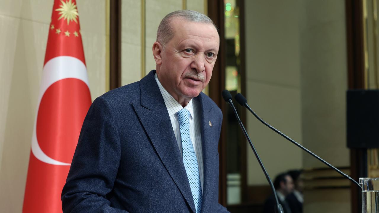 Erdoğan: 10 yıl önce olduğu gibi bugün de biriz, beraberiz, tek yüreğiz