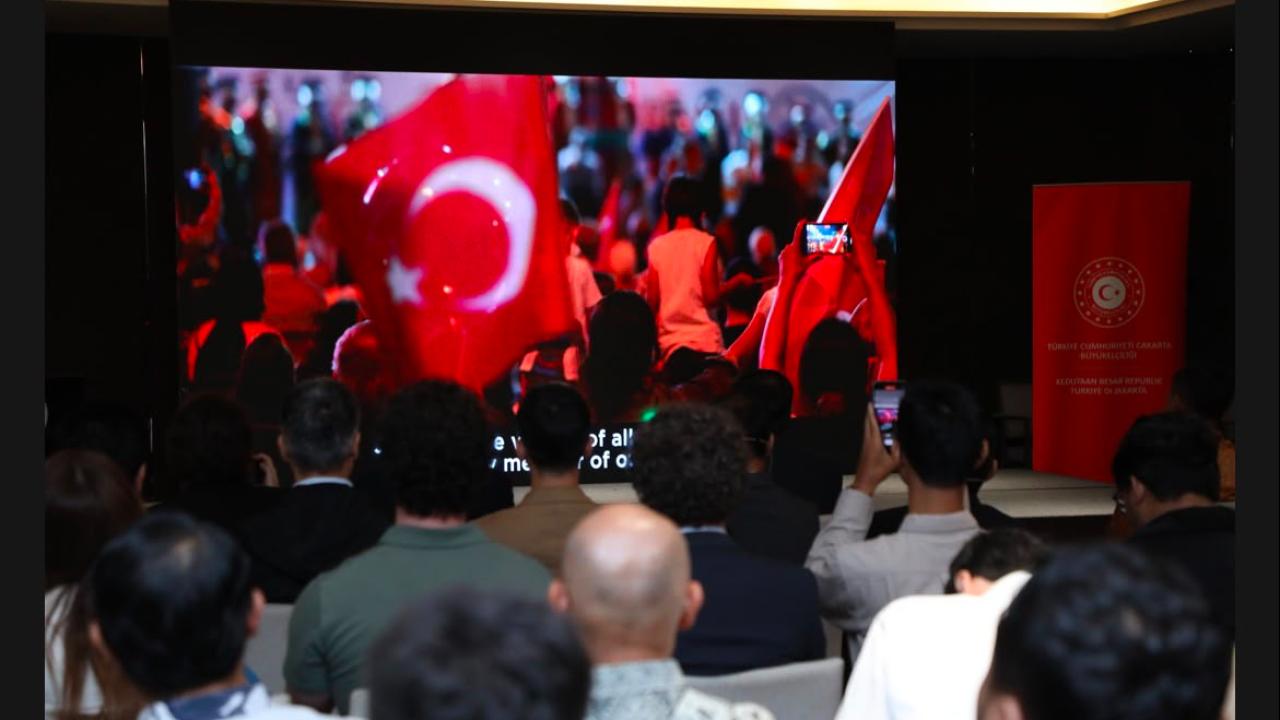 Belçika ve Endonezya'da 15 Temmuz'un 10. yılına özel panel düzenlendi
