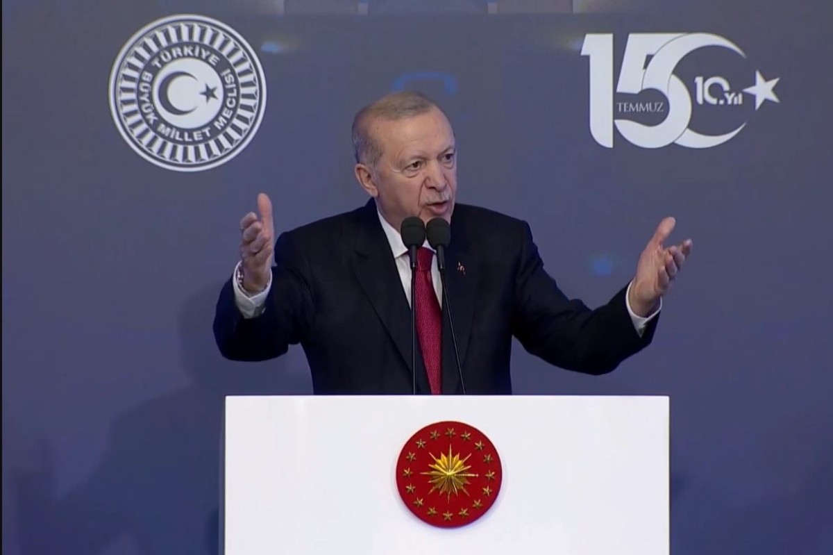 Cumhurbaşkanı Erdoğan: FETÖ ile mücadelemizi kararlılıkla sürdüreceğiz