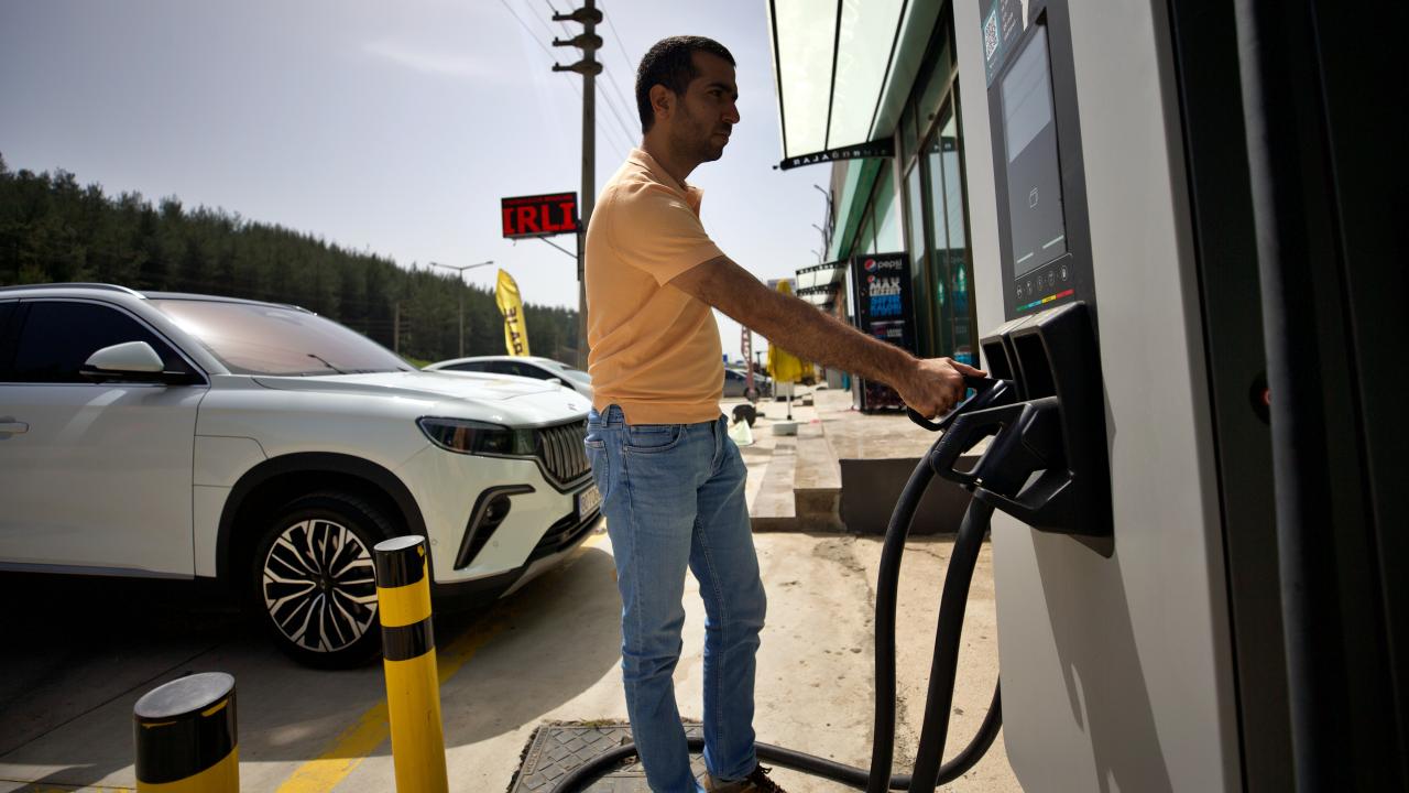 Elektrikli araçlarda şarj tüketimi ilk 6 ayda yüzde 153,5 arttı