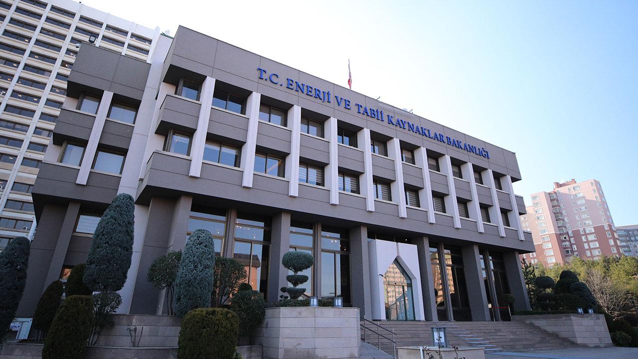 TENMAK'tan üniversite öğrencilerine başarı bursu desteği