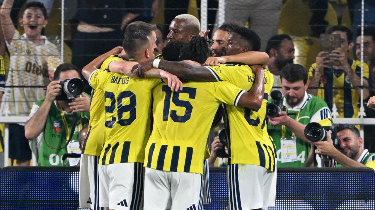 Fenerbahçe İlk Maçtan Tek Gollü Galibiyetle Ayrıldı