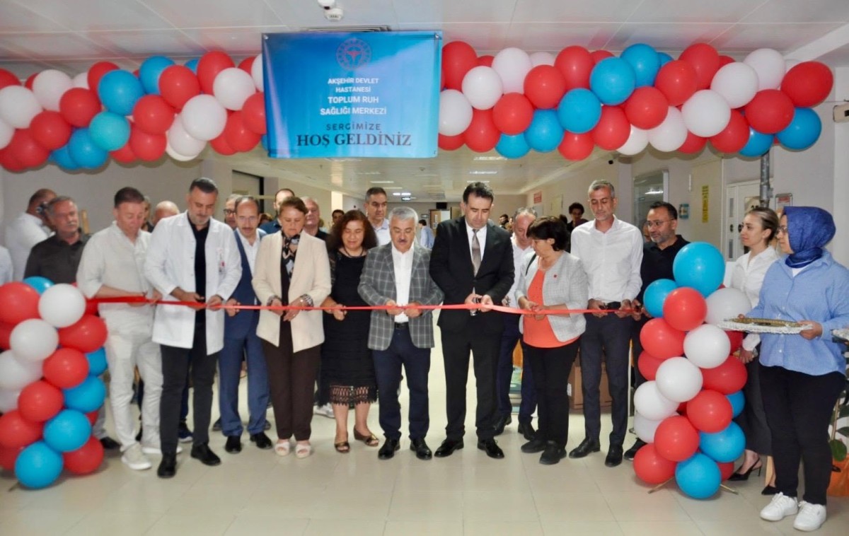 Akşehir'de TRSM danışanlarının el emeği ürünleri sergilendi