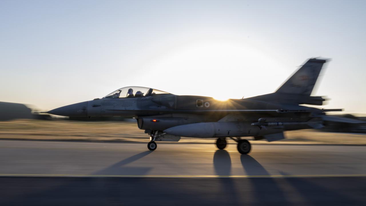 Türk pilotlar NATO görevi için Baltık hava sahasında nöbet tutacak