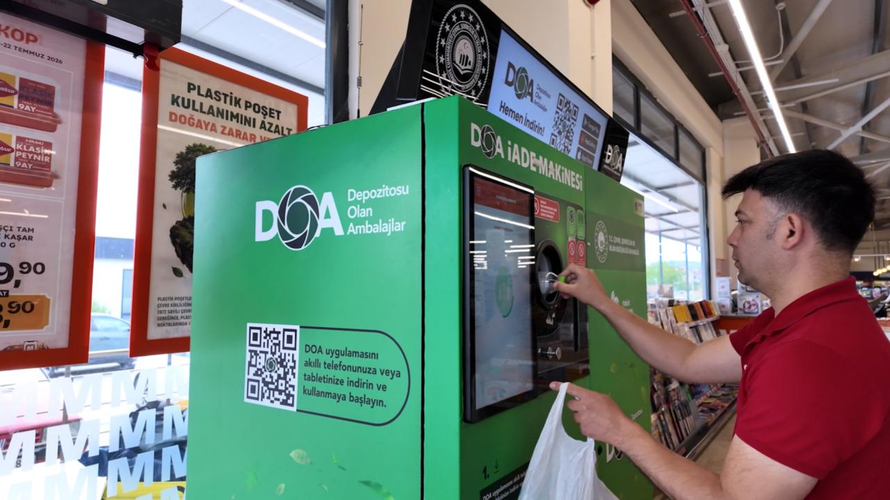 DOA makinelerine bırakılan ambalajların dönüşüm süreci görüntülendi