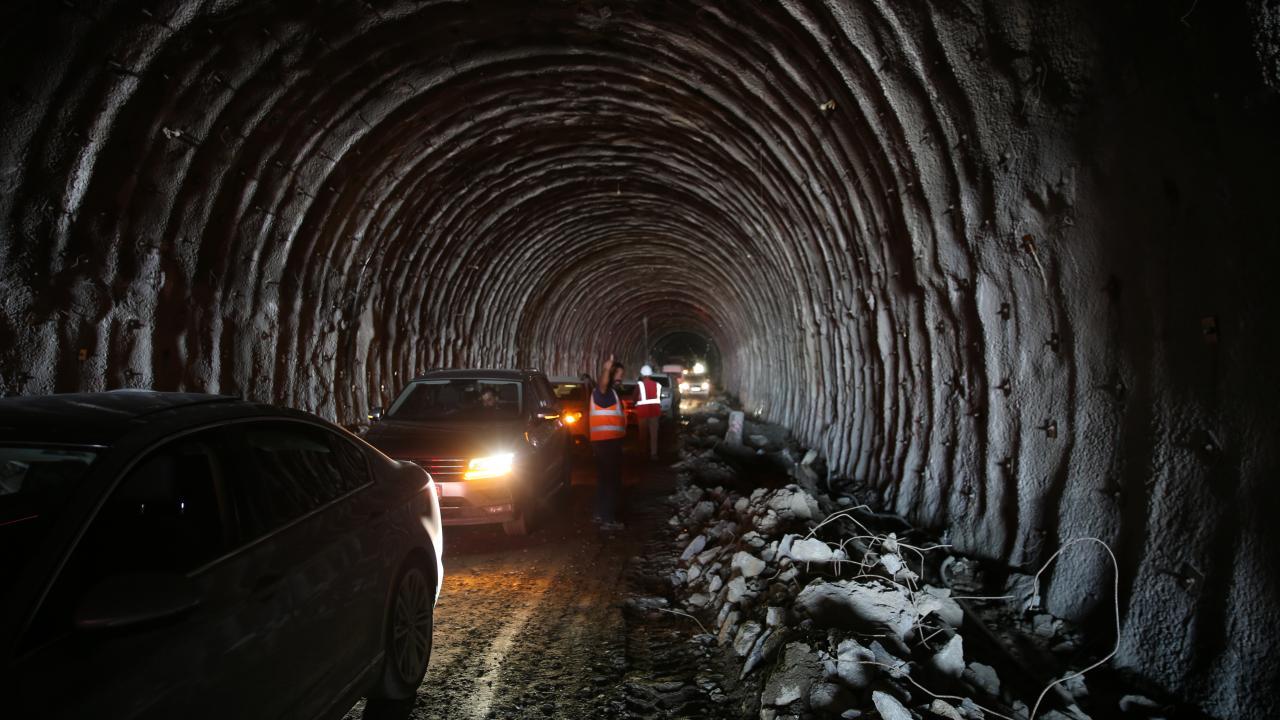 Tatvan Çevre Yolu’nun 2027’de hizmete açılması planlanıyor