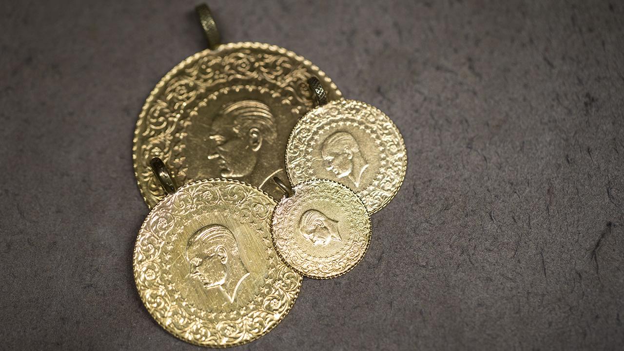 Gram altın yeni haftaya yüzde 1,12 yükselişle başladı