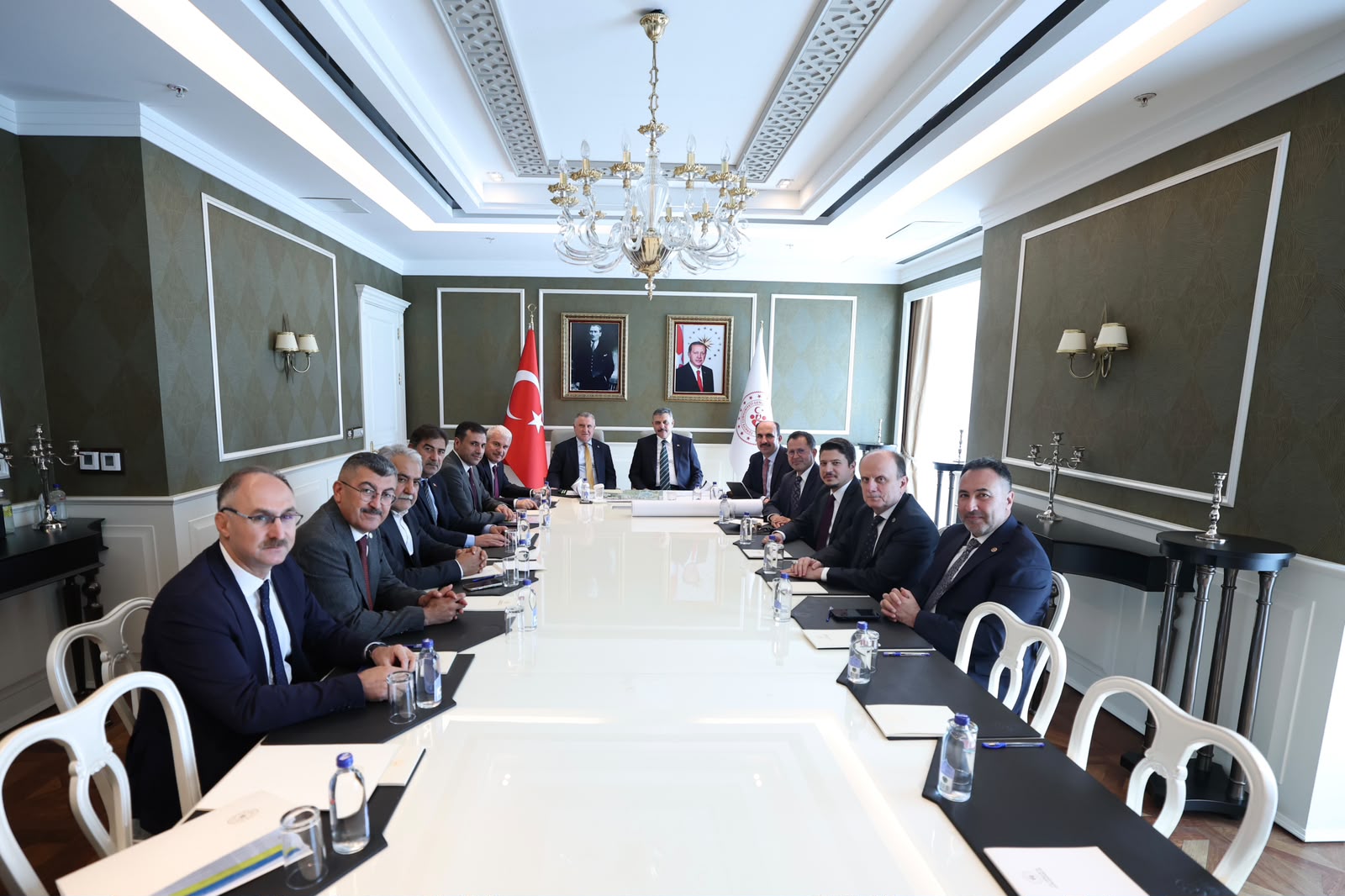 Konya heyeti, gençlik ve spor yatırımlarını Bakan Osman Aşkın Bak ile değerlendirdi - Detay görseli 2