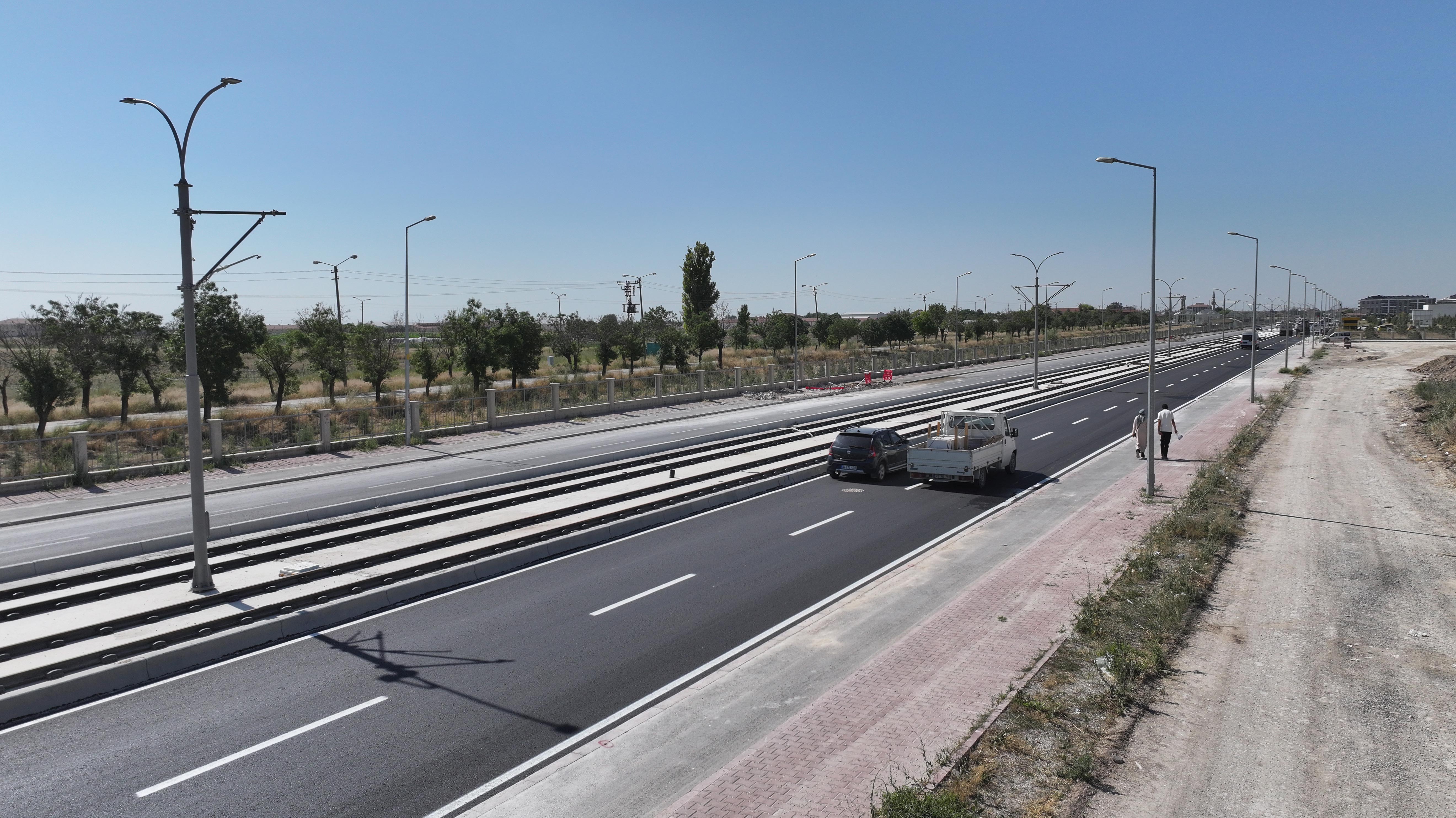 Şehir Hastanesi-Yeni Sanayi Tramvay Hattı güzergahında yol yenileme çalışmalarını tamamlandı - Detay görseli 2
